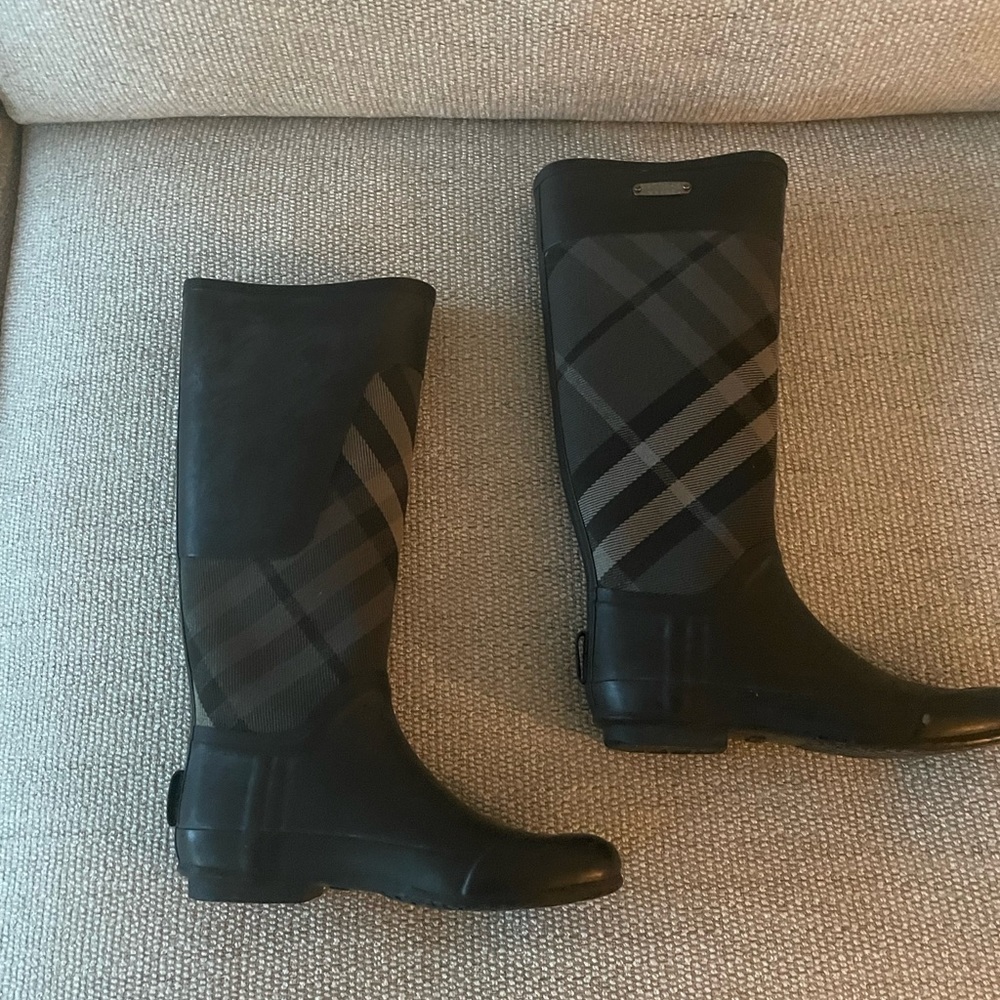 Burberry rain boots